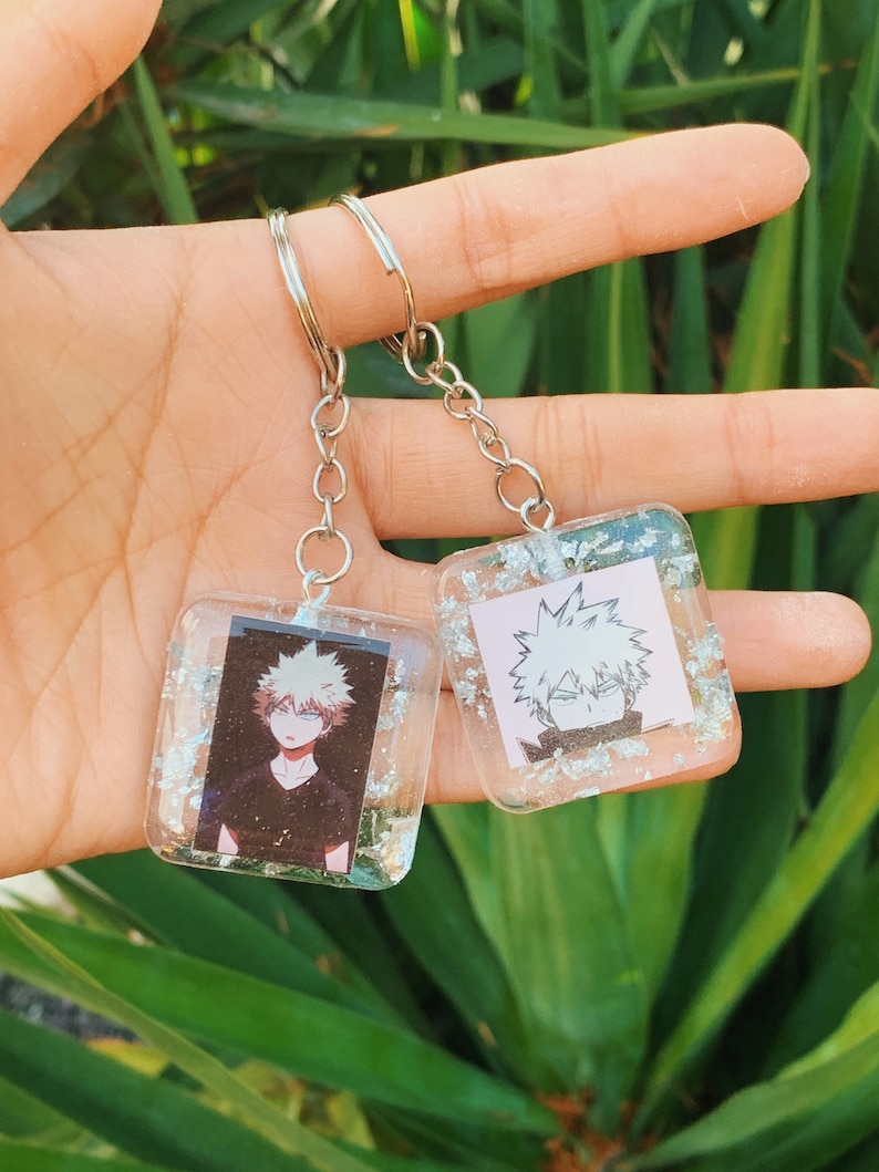 Custom Anime Resin Photo Keychain Custom KPOP Resin Photo Etsy