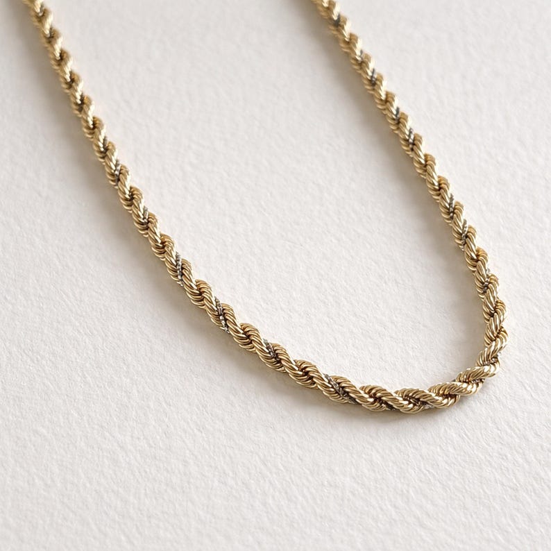 Collar de cuerda trenzada de oro bicolor de 14 quilates con cadena de caja blanca de 19,7 pulgadas imagen 2