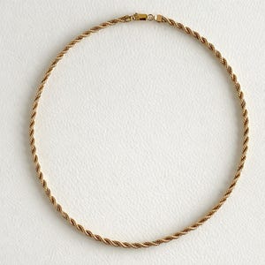 Collar de cuerda trenzada de oro bicolor de 14 quilates con cadena de caja blanca de 19,7 pulgadas imagen 6