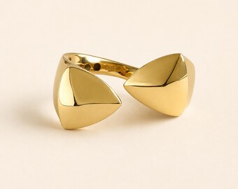 14K Gold Triangle Pyramids Ring Geometric Design