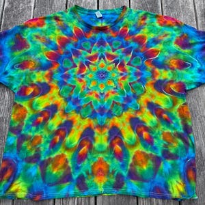 3xL Batik Mandala T-Shirt mit psychedelischem Wirbelsäulenabdruck