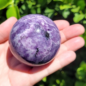Lepidolite Purple Mica Sphere, 278g 58mm 2.3", with FREE SHIPPING, Purple Mica Crystal Ball