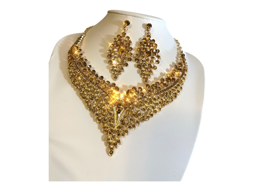 Champagne Stones Party Wear Necklace Set with Earrings & Rings (DZ16573)