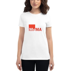 Women&#39;s short sleeve Museum of modern art tee shirt white and red