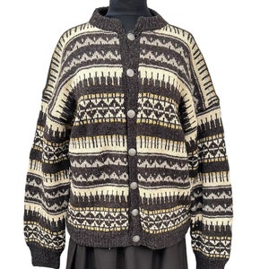 Vintage HUSFLIDEN MANDAL Norwegian Hand Knitted Wool Cardigan - Traditional Nordic Metal Buttons - Size Medium to Large