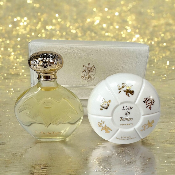 Vintage L'air Du Temps Nina Ricci Gift Set: 50ml Eau De Toilette
