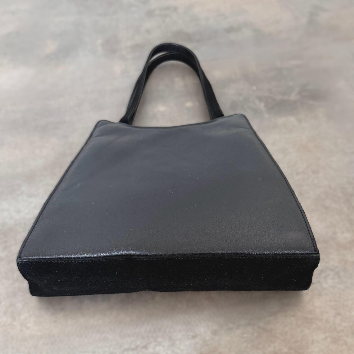 Charles Jourdan Black Suede and Leather Top Handle Evening Bag, foto 3 de 5