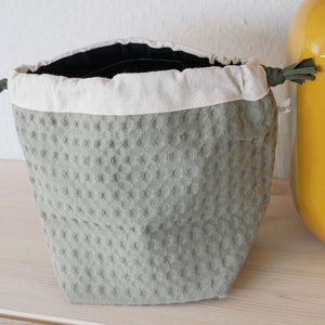 Kichaku bag with waffle pattern in olive green
