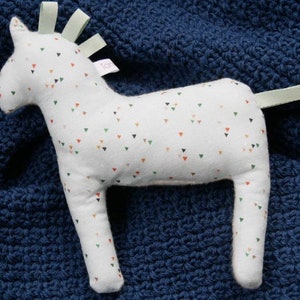 Sonaglio - cavallo animale a sonagli con piccoli triangoli