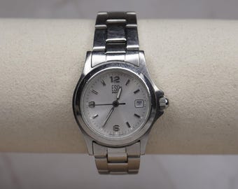 Movado Swiss Luxury Women's Silver Watch – Effortless Elegance