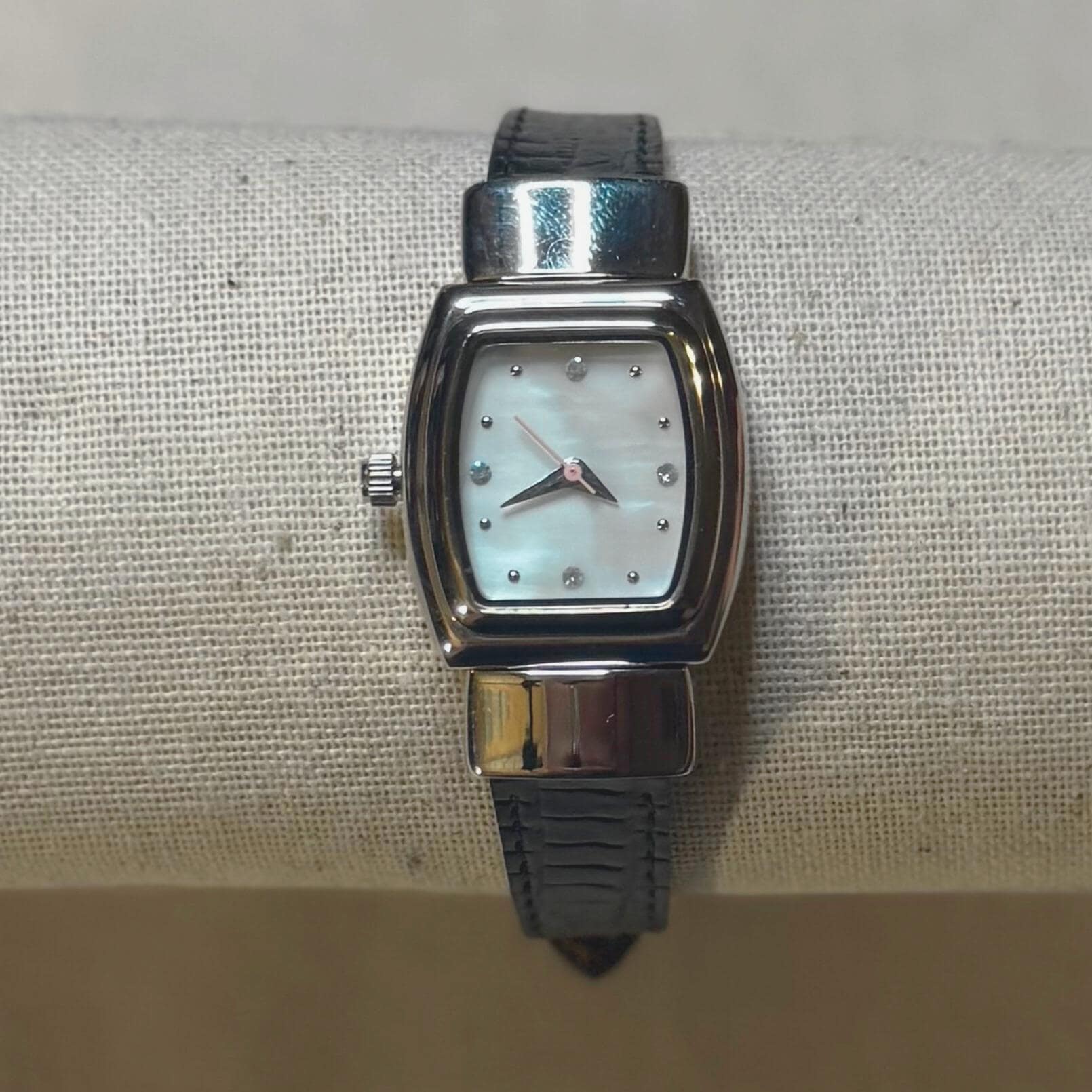 Minimalist Sleek Pearlized Mary Kay Leather Watch