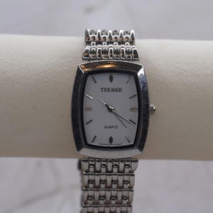 Terner Quartz Watch - Etsy display picture 3