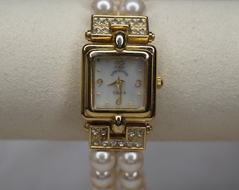 Pearl and Gold Feminine Sparkle Watch