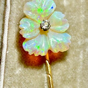 14K Gold Victorian Carved Opal Art Nouveau Art Deco Pansy Flower