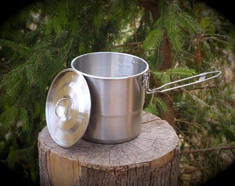 Marmite Bushcraft en acier inoxydable de 2,5 L avec couvercle tamis et poignée rabattable