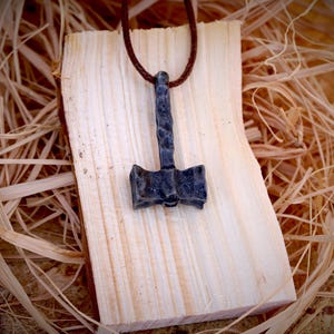 Viking necklace Mjölnir - Thor&#39;s hammer, rustically forged with adjustable leather strap