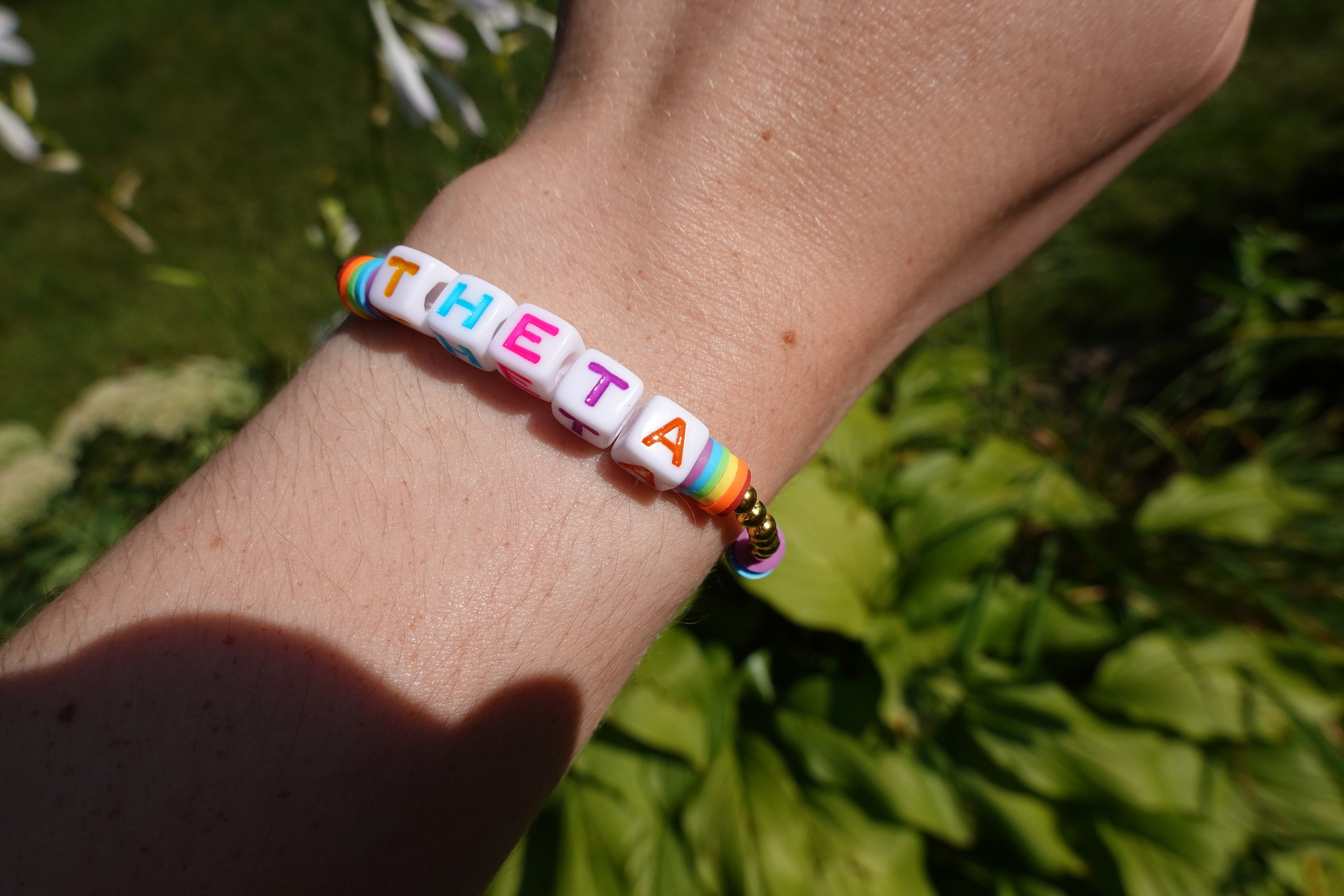 2 Bracelets Gay Pride Arc-en-Ciel - Perles D'Agate Noire Et Blanche - Corde Élastique - Cadeau LGBT