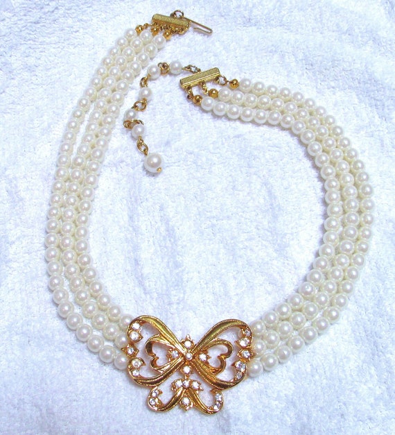 Vintage Faux Pearl Choker Butterfly Rhinestones A… - image 1