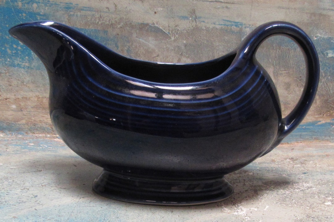 Vintage Fiestaware Gravy / Sauce Boat 1936 to 1951 OLD Mark Cobalt Blue