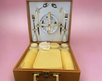 Vintage picnic set - awesome