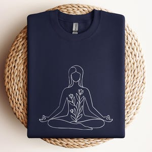 Yoga Meditating Sweatshirt, Sweater Crewneck, Yoga, Calming, Relax, Mindful, Peace, Meditation, Minimalist, Yoga Namaste, Gift for Yogi