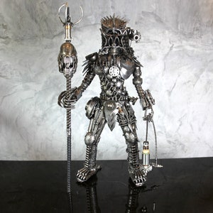 メタルアート プレデター モチーフ