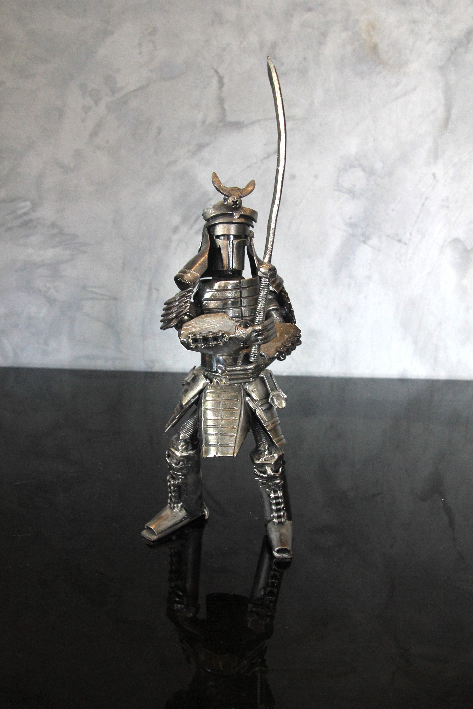 【The 4CE Design】彫刻絵画【 サドルレザー】 Samurai From Recycled Scrap Metal Art - Etsy