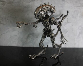 エイリアンにインスパイアされたスクラップメタルアート - Etsy 日本