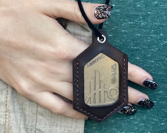 Spira Necklace - Star Wars Galaxy's Edge Inspired Leather Spira Holder Gift Card Carrier