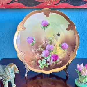 Pickard "Clover Blossoms & Honey Bee" 8 1/2" Plate, Artist Signed H. Reury, 1903-1912, Pink Green Yellow w/ 24K Gold, Chicago, USA