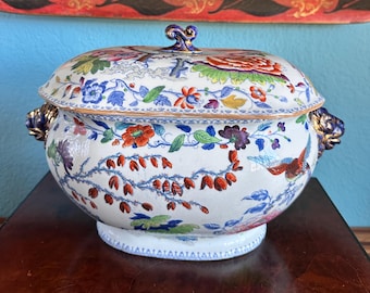 1820&#39;s Georgian Davenport Tureen w/ Lid, &quot;Flying Bird&quot; Lion&#39;s Heads, Stone China, Transfer w/ Enamel Overglaze, Longport, Antique (Repaired)