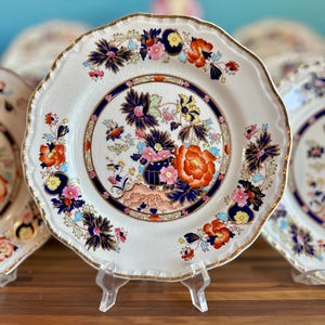 Rare SET 10 Mason&#39;s &quot;Mandarin&quot; Real Ironstone  9 1/8&quot;Dinner Luncheon Plates, Polychrome, Ribbon-Like Ruffled Rim w/ Gold, England, C1920’s