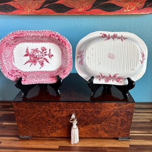 Two (2) Spode's “Camilla” Copeland Red/Pink 9 1/8” Sm Rectangular Serving Bowls, Florals Tea Plant, Transfer Ware, Earthenware, 1927 England