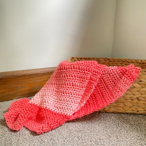 Hand knit ombré pink baby blanket
