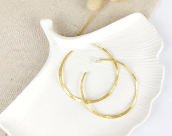Hammered RAPHAËLLE hoop earrings, gilded with fine 24-carat gold