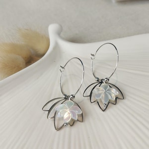 CONSTANCE stainless steel creoles, silver lotus flower pendant and lotus flower beads in natural mother-of-pearl
