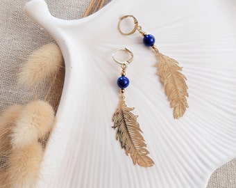 LIVIA earrings with golden feather print and Lapis lazuli beads