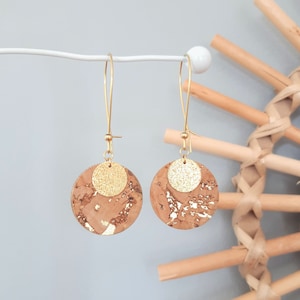 OLYMPE cork earrings and gold charm