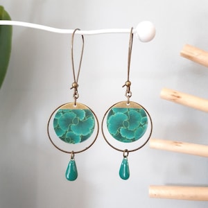 Orecchini GINKGO con carta giapponese e paillettes smaltate verde smeraldo