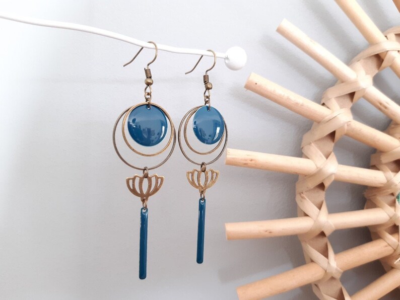CAPUCINE sequin oil blue earrings