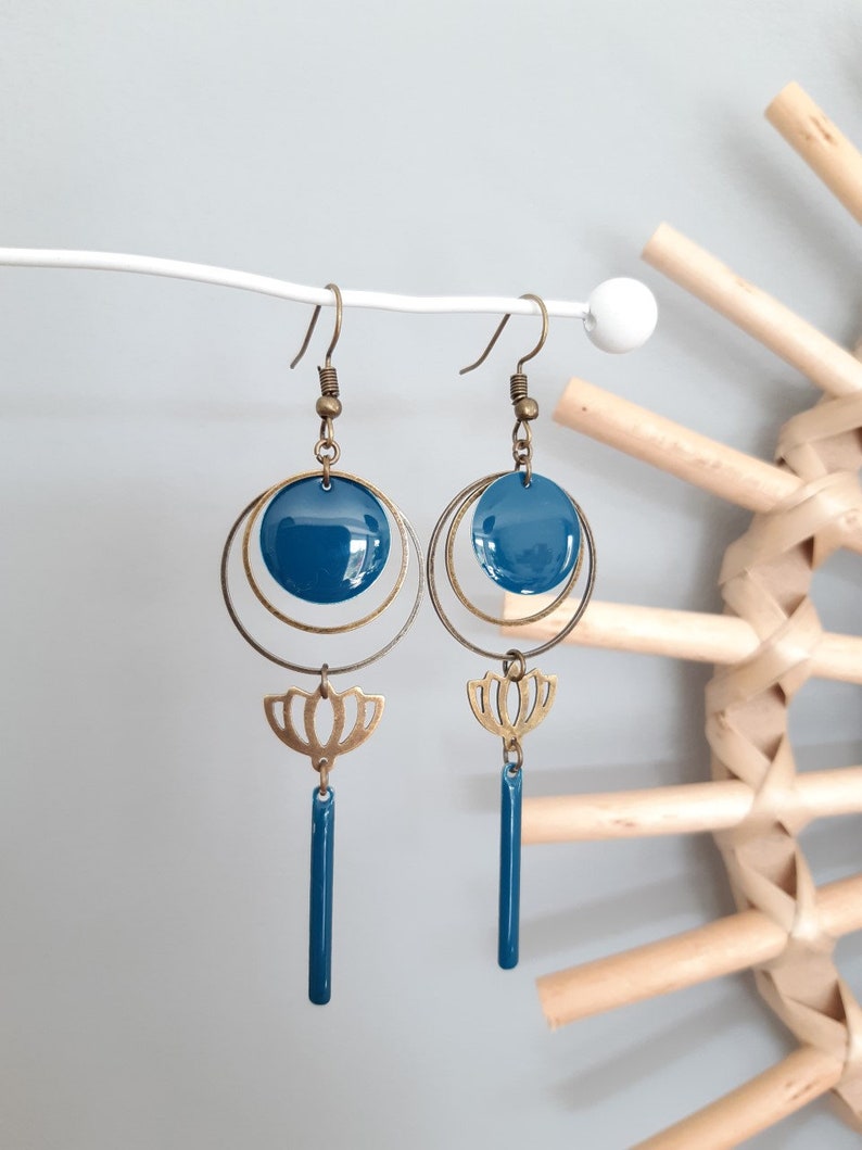 CAPUCINE sequin oil blue earrings