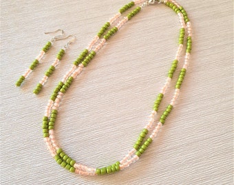 Moss green and salmon pink long necklace earrings set, Seedbead necklace, Green & pink beaded earrings, Long necklace, Gift for friend