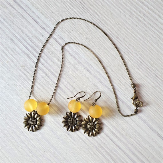 Bronze Sunflower and Yellow Necklace Earrings Set, Mustard Yellow Glass  Bead Jewelry, Bronze Jewelry for Women, Yellow Glass Bead Earrings 
