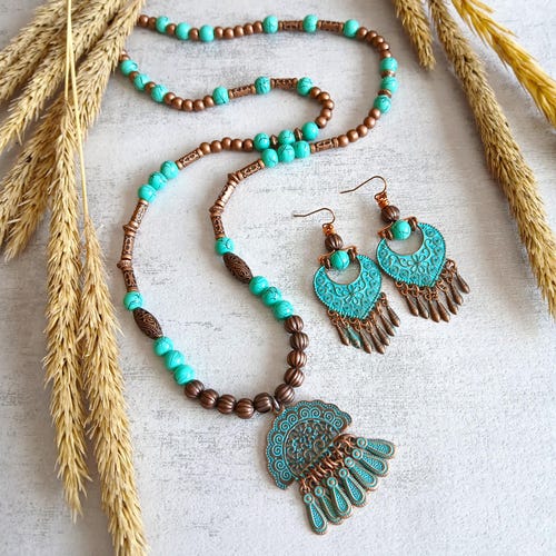 Collier ethnique Artisanal perles orange et blanches | Kaufen auf