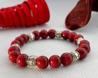 Gleaming Scarlett Bracelet;handmade dark red bracelet;cute and whimsical jewelry; handmade gifts