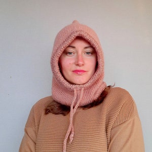 Mütze Balaclava Frauen / Strickmütze Wintermütze / gestrickte Halswärmer / Skimaske / Schlauchschal / Helm / Kapuzenmütze / Geschenk für Freundin Bild 1