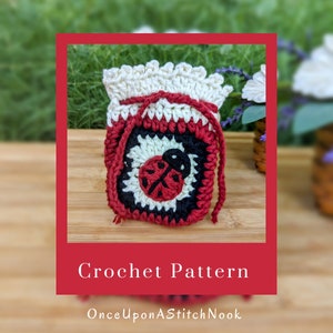 Crochet Ladybug Sachet Bag Pattern / Intermediate Crochet Instructions/ Cute Cottagecore Mini Bag/ PDF download file / Kawaii Ladybug Baggie