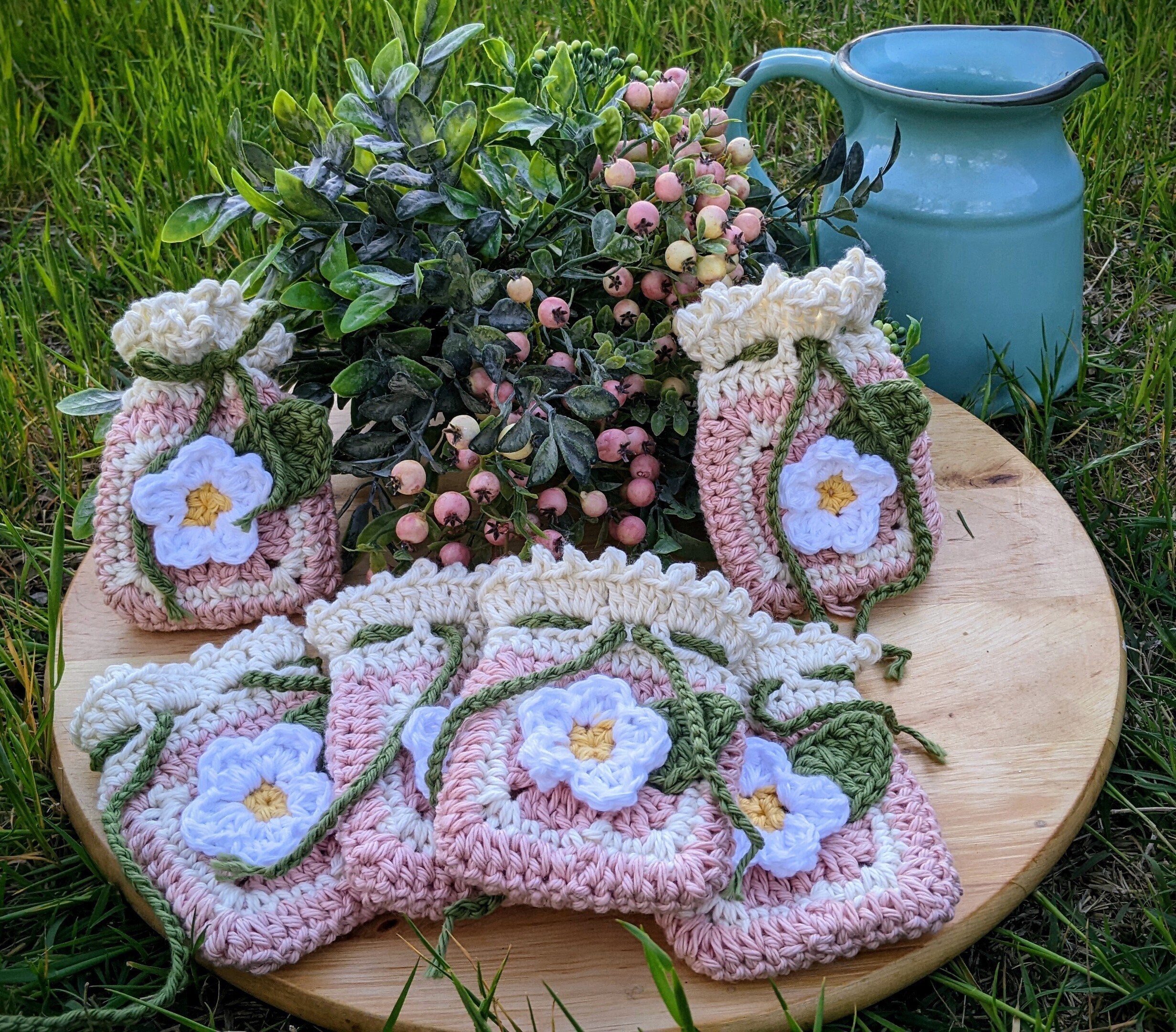 Crochet sachet bag store