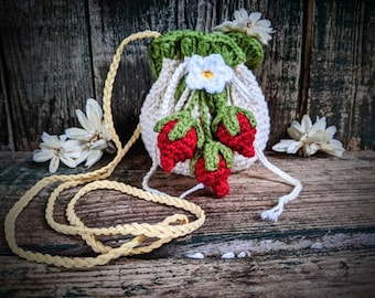 Strawberry Drawstring Purse/Cute Berry Girl Gift/Kawaii Mini Pouch/Small Crochet Bag/Little Girl Gift/Teen Gift/Daughter Cottagecore