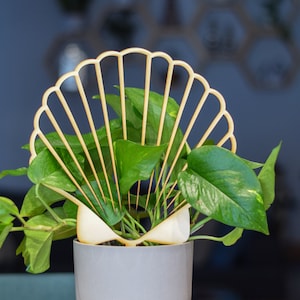 Seashell Trellis, Plant Pot Trellis, Plant Lover, Vining Plant Holder, Plant Accessories, Wooden Trellis, Coastal Decor, Beach House Decor